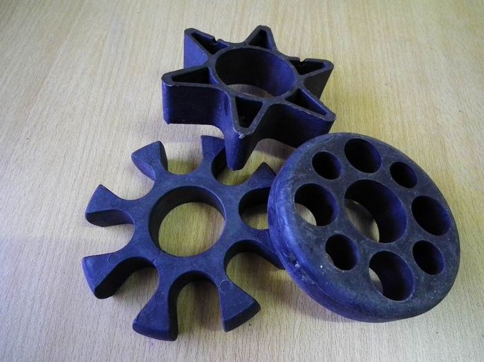 錨索隔離架_架線(xiàn)環(huán)_對中器